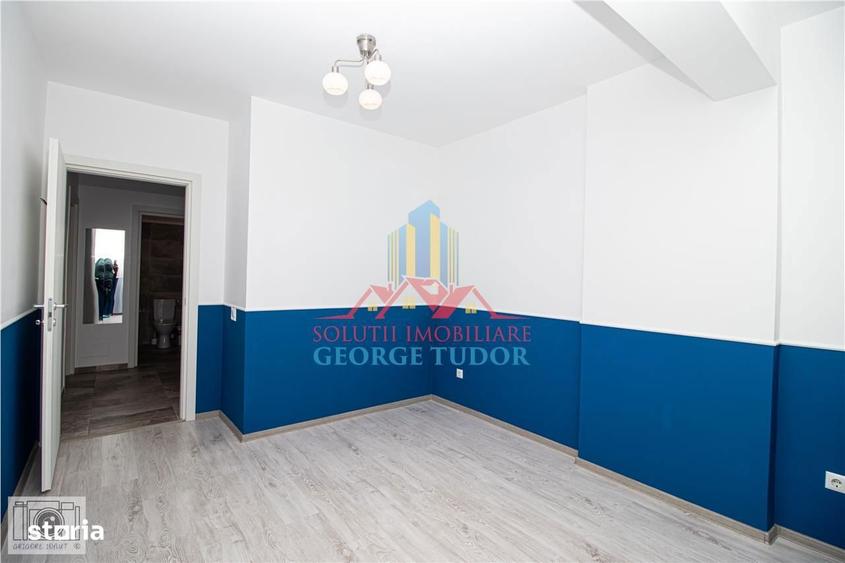 Apartament cu 3 camere decomandat în Tineretului