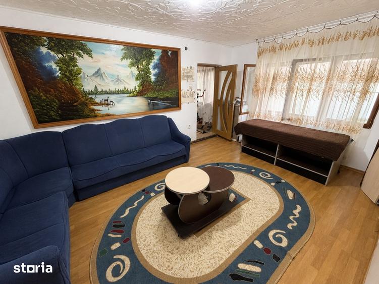 Casă cu 5 camere cu Teren 317 Mp în Central