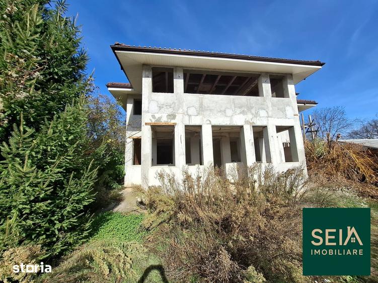 Casă cu 6 camere cu Teren 1700 Mp în Sascut