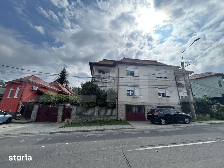 Casă cu 4 camere decomandat cu Teren 174 Mp în Central