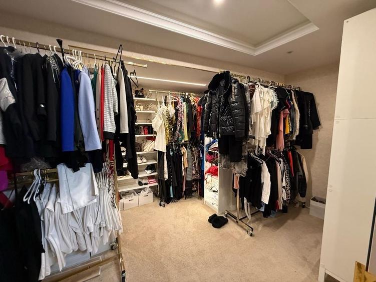 Apartament cu 4 camere în Viilor