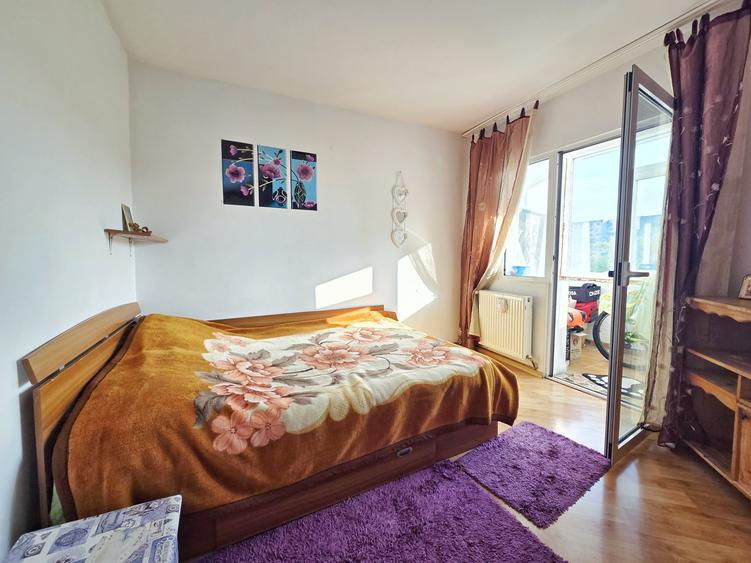 Apartament cu 2 camere decomandat, mobilat în Alexandru cel Bun