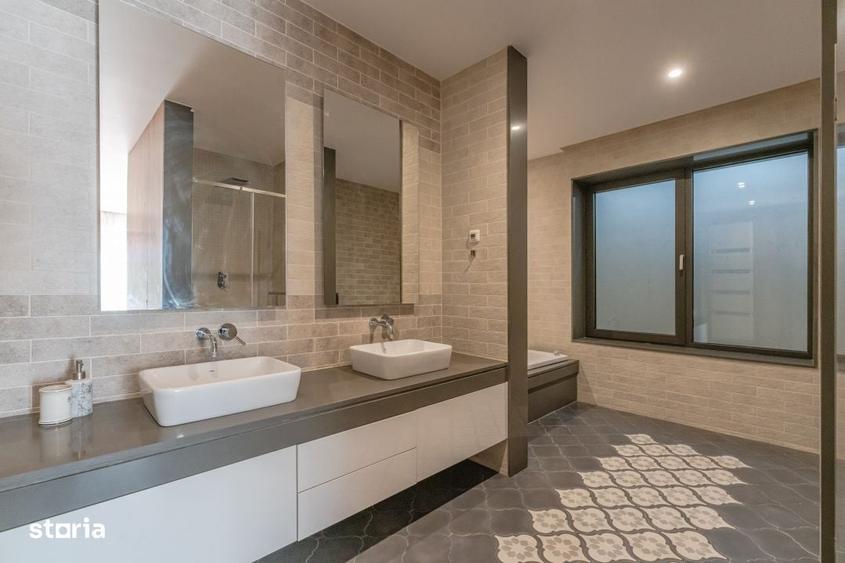 Apartament cu 4 camere în Cetatea
