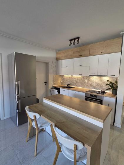 Apartament cu 2 camere semidecomandat în Chinteni