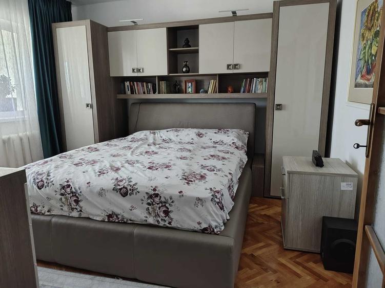Apartament cu 3 camere decomandat în Calonda
