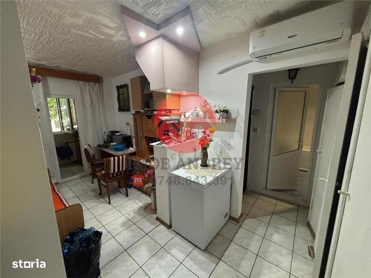 Apartament de vanzare in Dallas, 50 mp, etaj 2 - 4