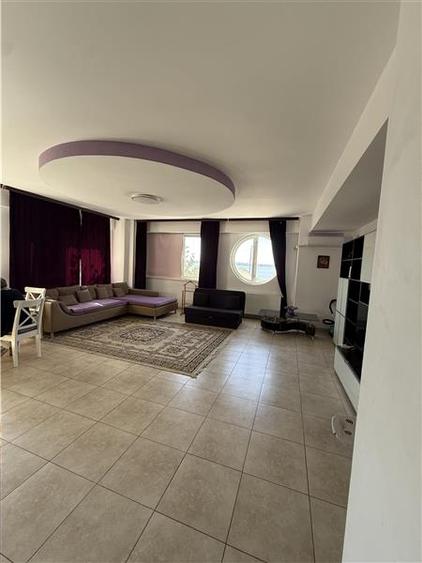 Apartament cu 3 camere decomandat, mobilat în Nord