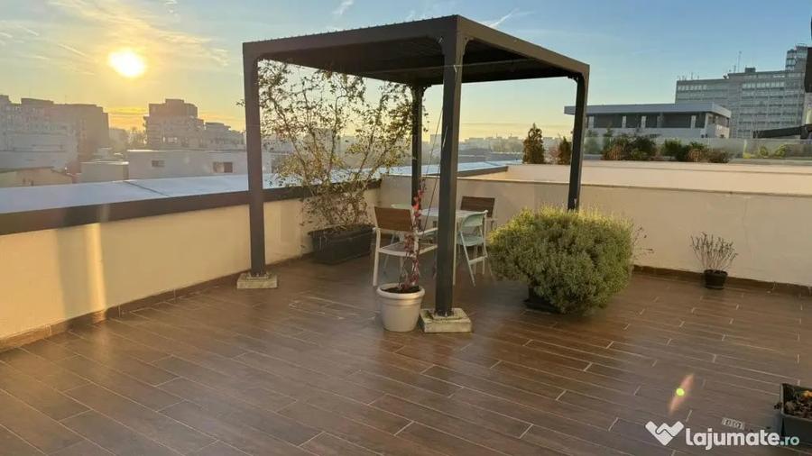 Apartament cu 4 camere semidecomandat în Barbu Văcărescu