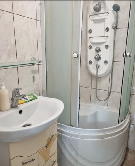 Casă cu 4 camere cu Teren 200 Mp în Faleza Nord