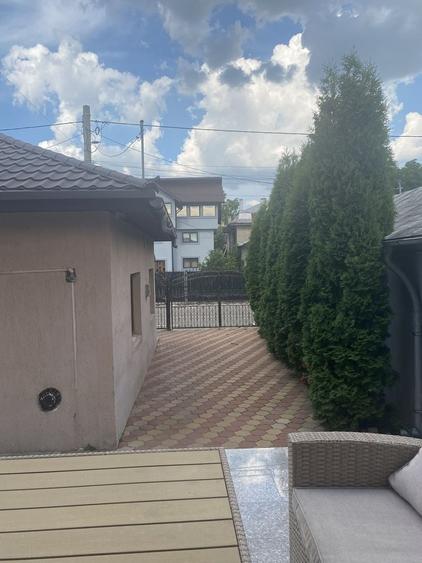Casă cu 4 camere în Central