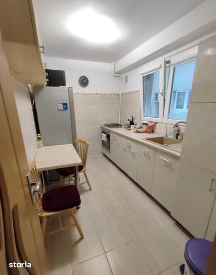 Apartament cu 2 camere decomandat în Drumul Taberei