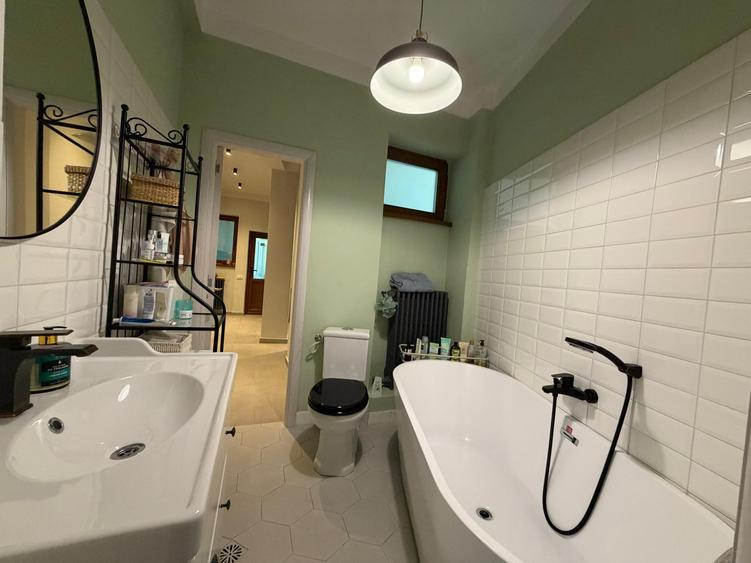 Apartament cu 2 camere semidecomandat, mobilat în Calea Victoriei