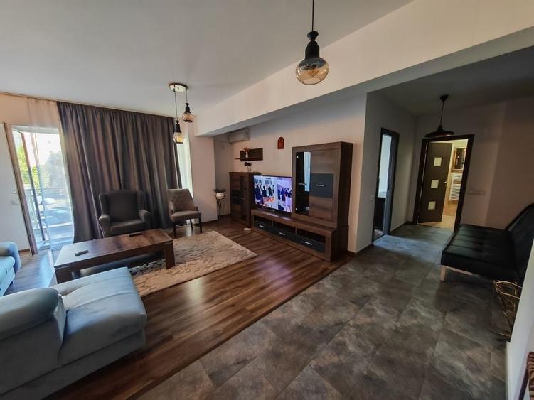 Apartament cu 2 camere semidecomandat în Dosu Bricii