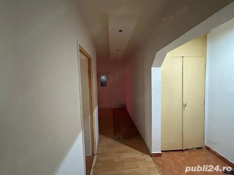 Apartament cu 3 camere decomandat, mobilat în Dâmbovița