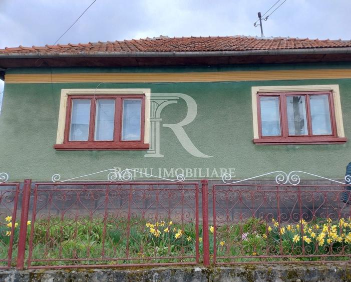 Casă individuală cu 2 camere cu Canalizare în Măgura-Toplița