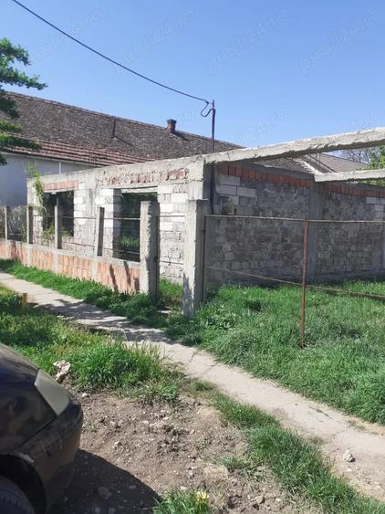 Teren de 300 mp, în Frumușeni