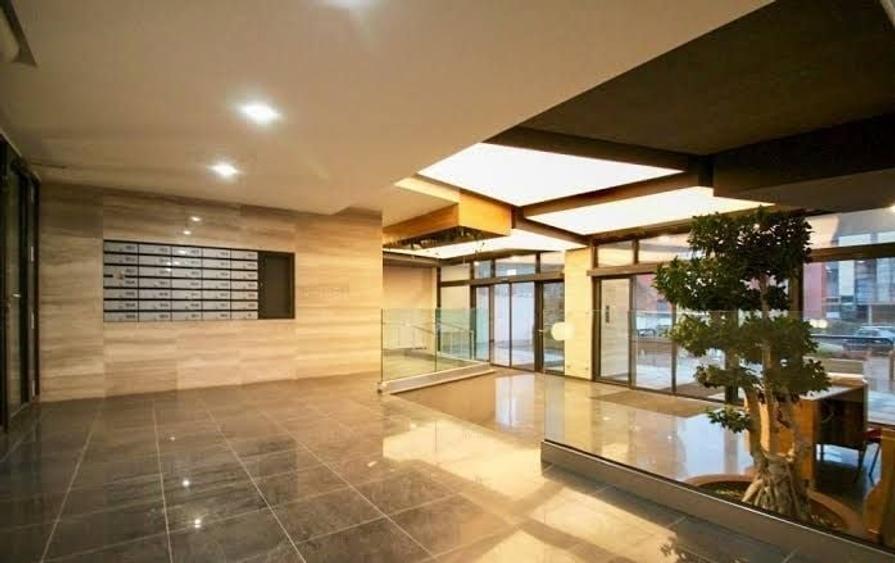 Apartament cu 3 camere decomandat, mobilat în Herăstrău