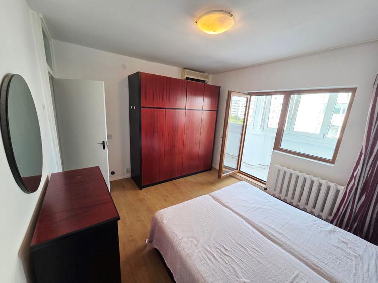 Apartament cu 3 camere decomandat, mobilat în Octavian Goga