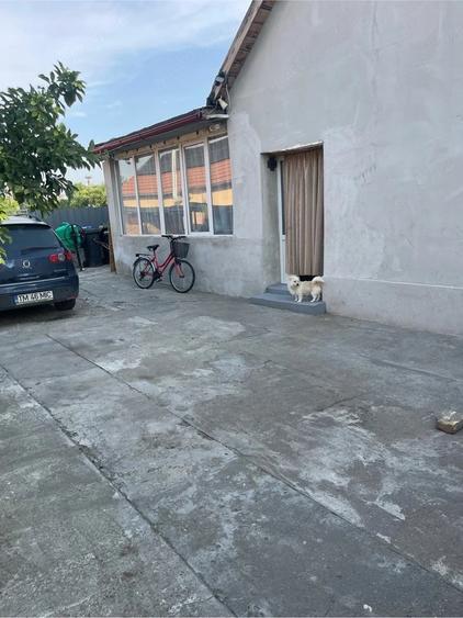 Casă cu Teren 2650 Mp în Pustiniș