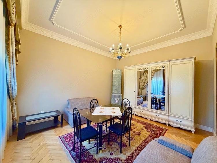 Apartament cu 3 camere semidecomandat în Sinaia