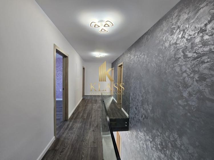 Casă individuală cu 6 camere cu Canalizare în Voluntari