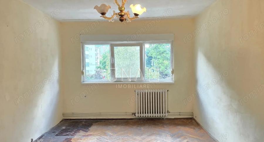 Apartament cu 2 camere decomandat în Govândari