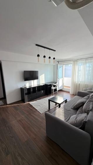 Apartament cu 3 camere semidecomandat în Măgurele