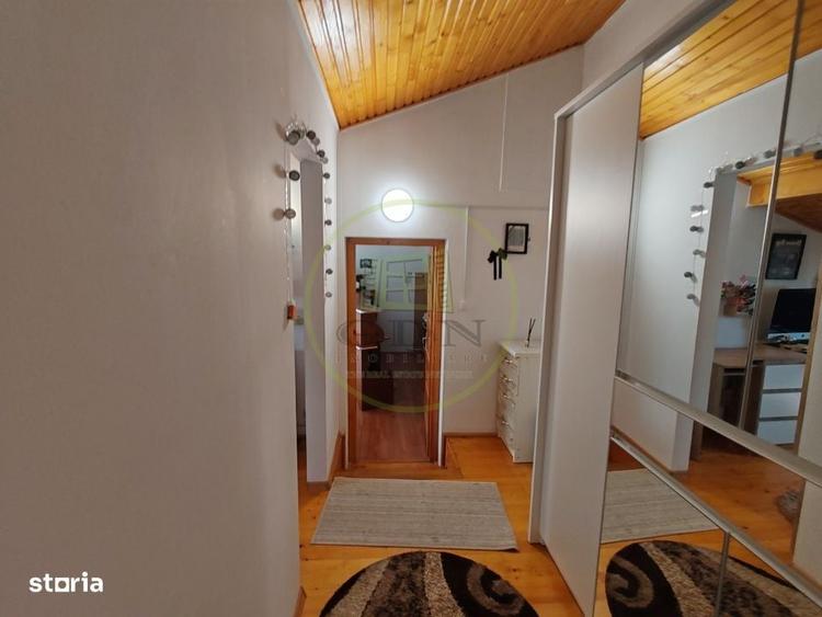 Apartament cu 3 camere decomandat în Sub Arini