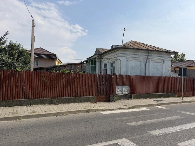 Casă cu Teren 409 Mp în Central
