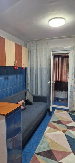 Apartament cu 2 camere decomandat în Berceni