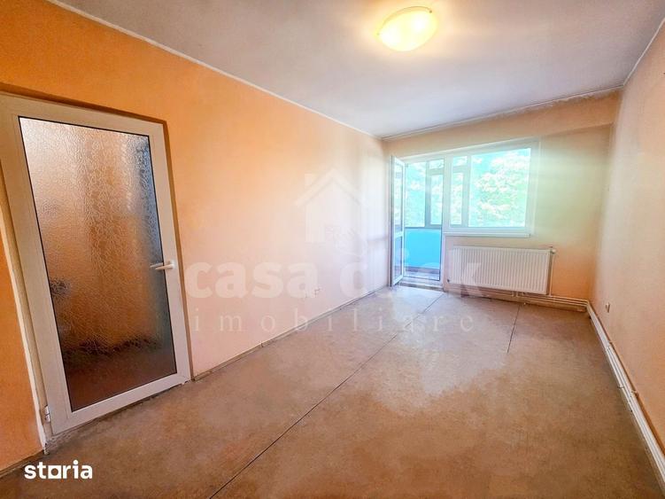 Apartament cu 2 camere decomandat în Micro 13