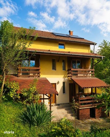 Casă cu 4 camere cu Teren 319 Mp în Vlădești