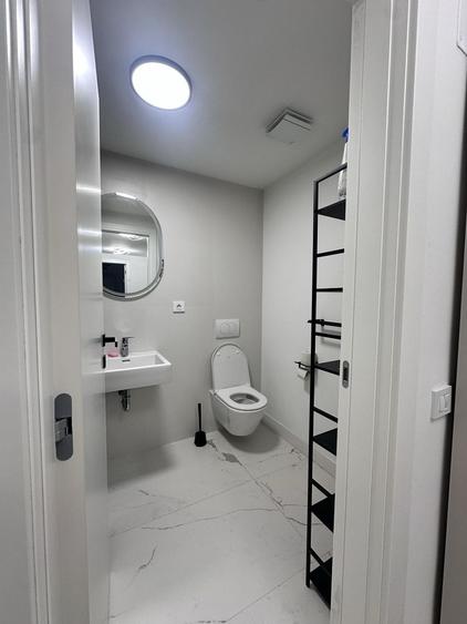 Apartament cu 2 camere decomandat, mobilat în Jiului
