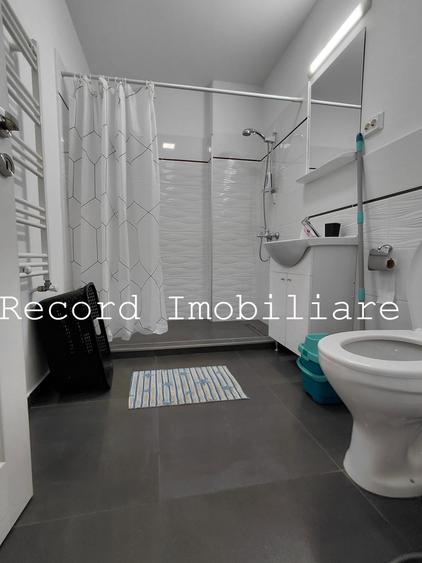 Apartament cu 2 camere semidecomandat în Florești