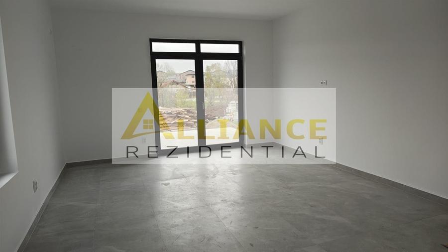 Casă individuală cu 3 camere cu Canalizare în Berceni
