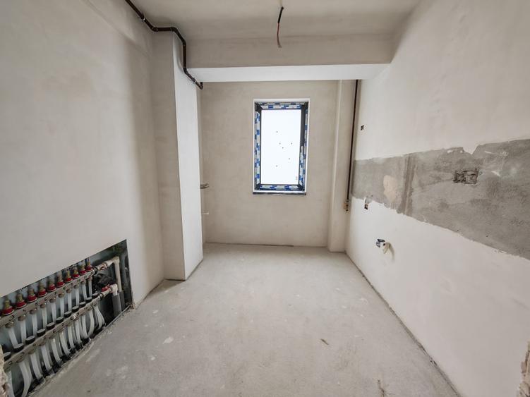 Apartament cu 3 camere decomandat în Tomis Plus