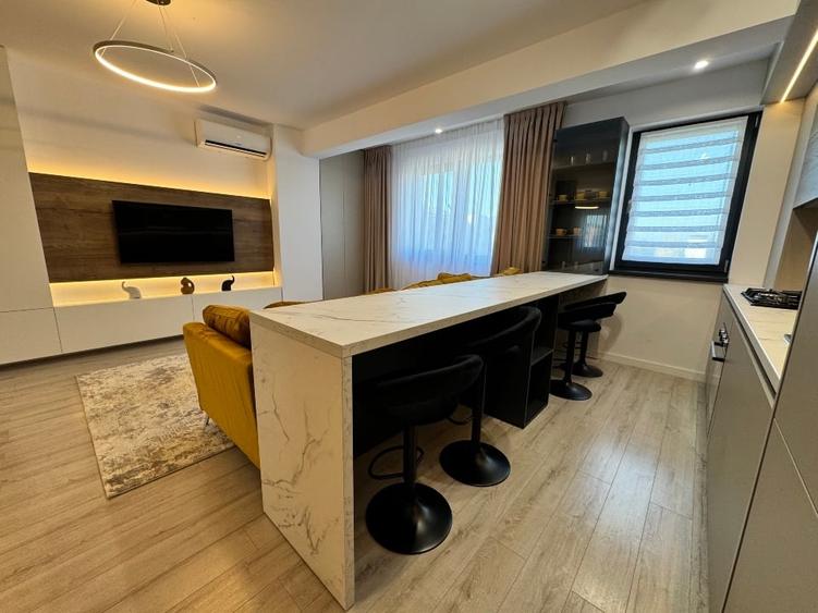 Apartament cu 2 camere decomandat, mobilat în Dacia