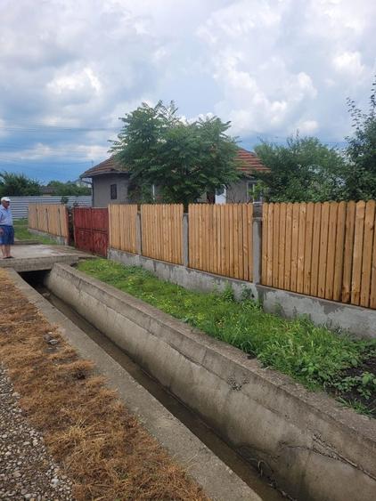 Casă cu 3 camere în Stâlpu