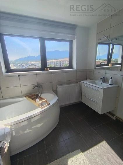 Apartament cu 3 camere decomandat, mobilat în Bran