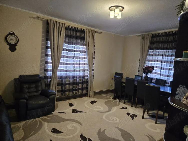 Casă cu 6 camere cu Teren 530 Mp în Central