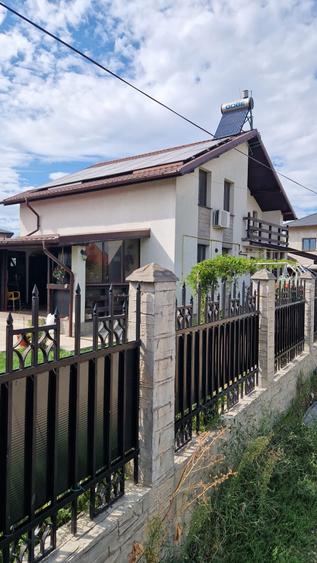 Casă individuală cu 5 camere cu Garaj în Berceni