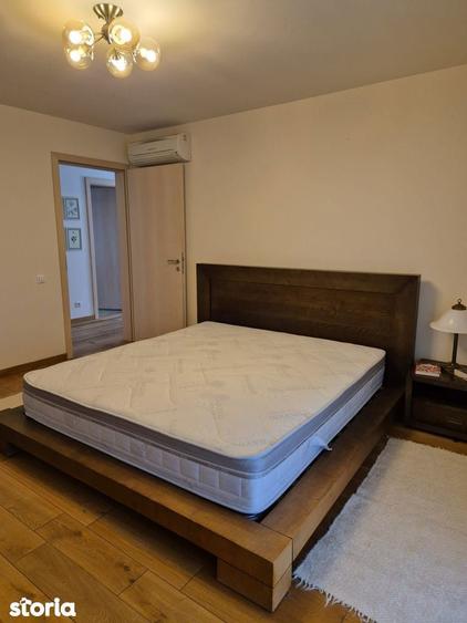 Casă cu 5 camere cu Teren 645 Mp în Corbeanca