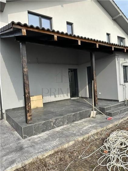 Duplex cu 3 camere cu Teren 375 Mp în Moșnița Nouă