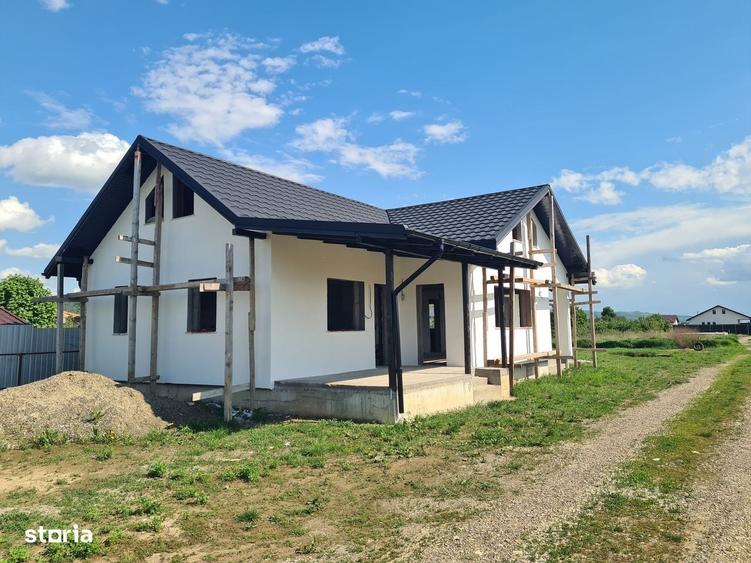 Casă cu 3 camere în Ruși-Ciutea