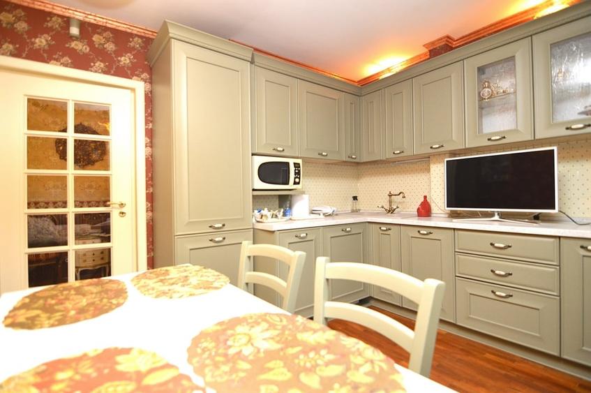 Apartament cu 3 camere decomandat, mobilat în Unirii