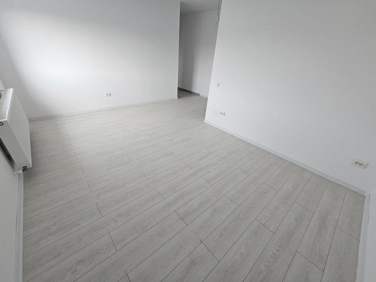 Garsonieră decomandată în Haliu
