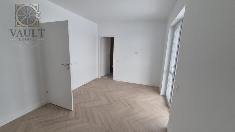 Apartament cu 3 camere decomandat în Fundeni