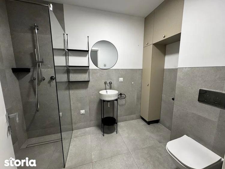 Apartament cu 3 camere decomandat, mobilat în Titan