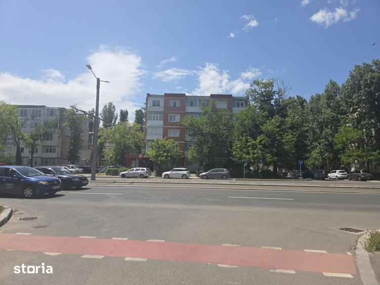 Apartament cu 2 camere decomandat în Micro 40