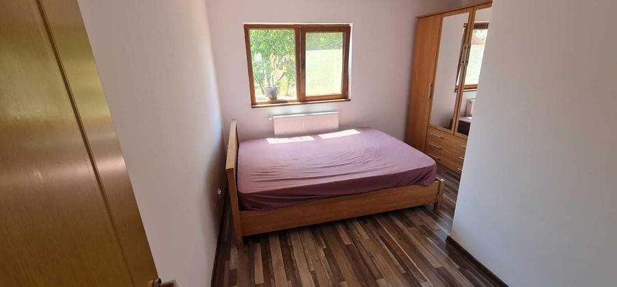 Apartament cu 3 camere decomandat în Valea Adâncă